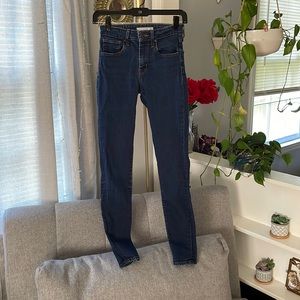 Levi’s 721 High Rise Skinny 25